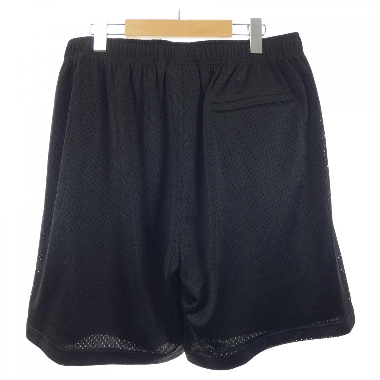 シュプリーム SUPREME Small Box Baggy Mesh Shor ショートパンツ