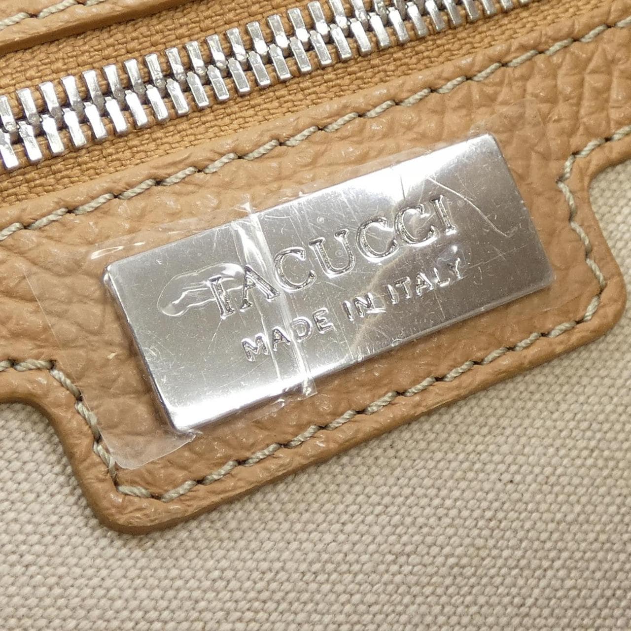 イアクッチ IACUCCI BAG