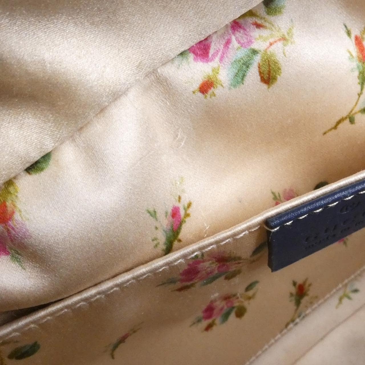 グッチ GG MARMONT 447632 9B53T ショルダーバッグ