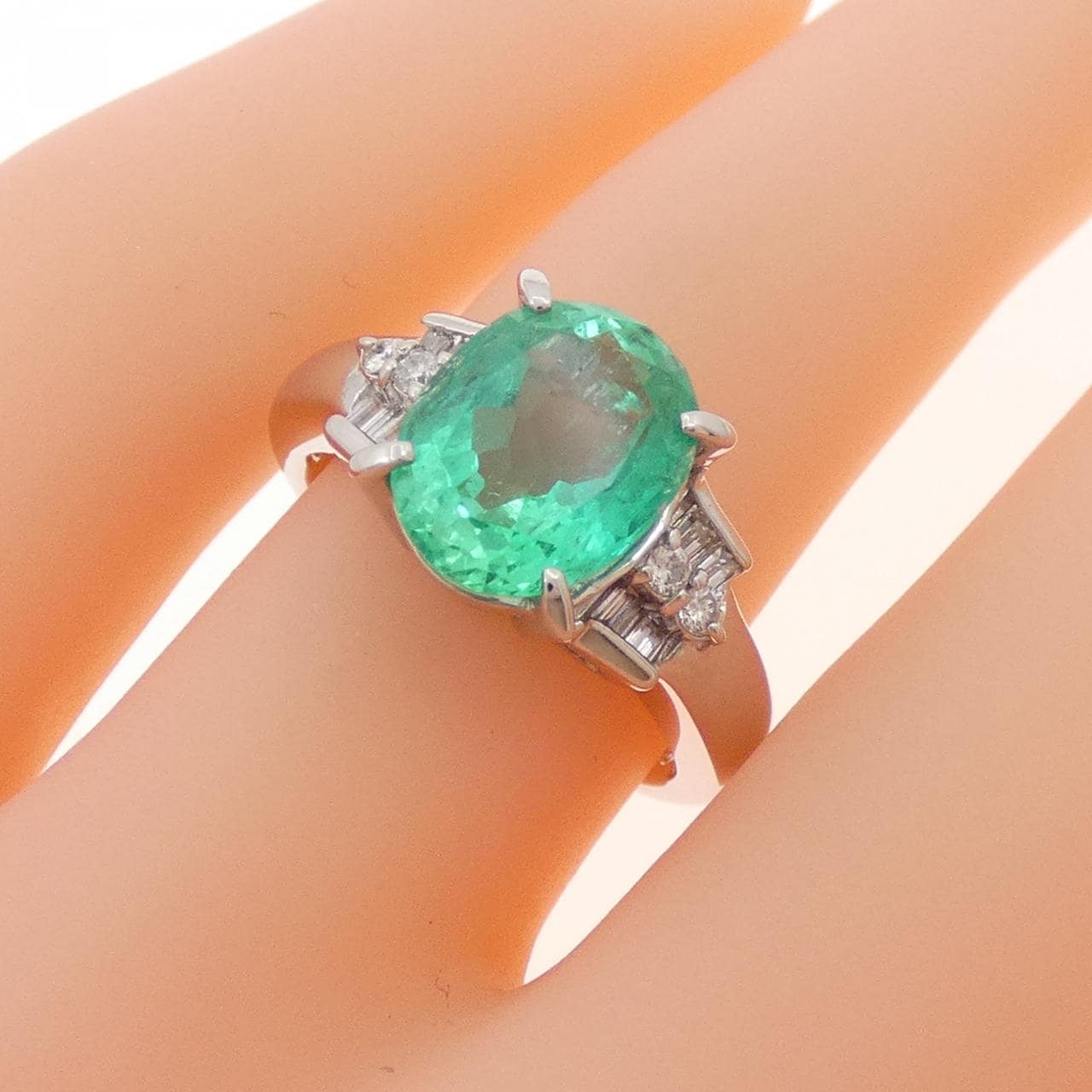 PT900 エメラルド リング 2.29CT