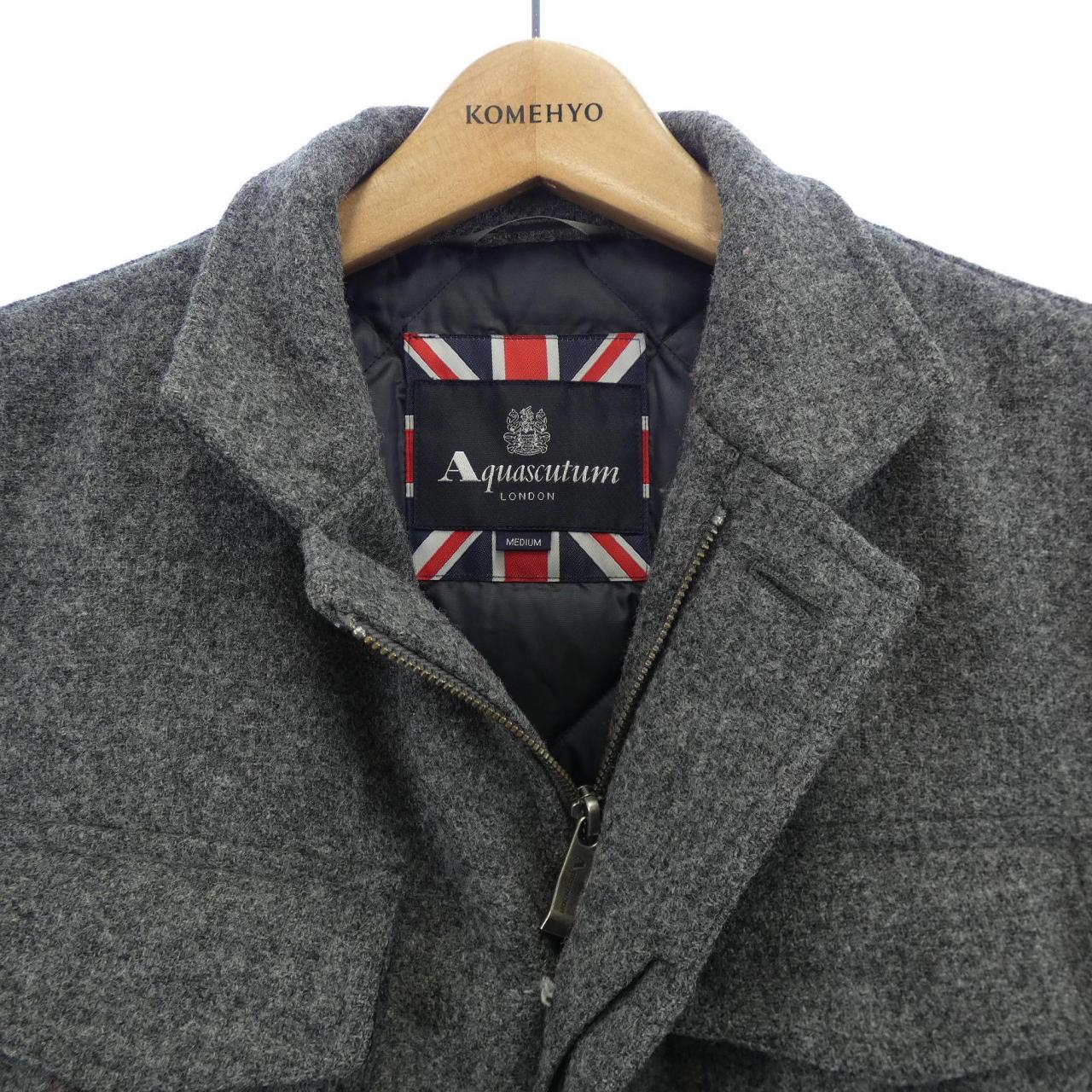 アクアスキュータム Aquascutum ダウンジャケット