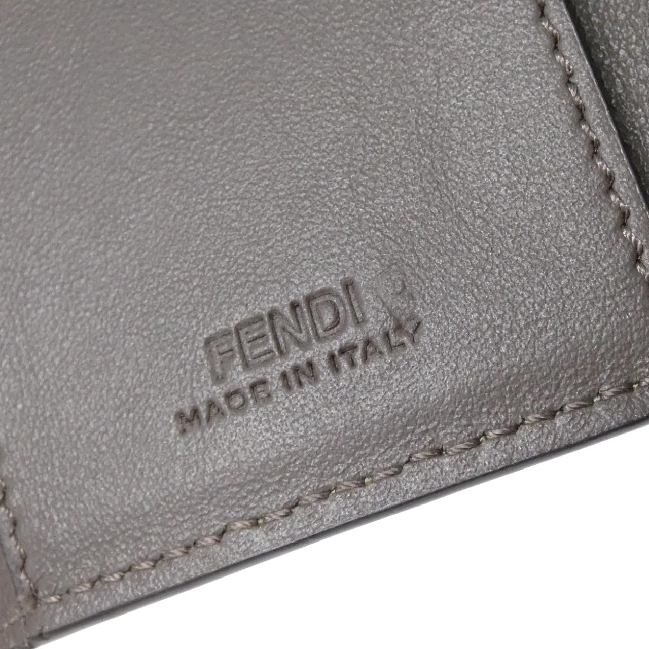 フェンディ SELLERIA ピーカブー 8AP159 A91B キーケース