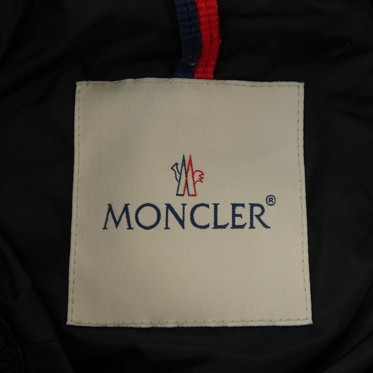 モンクレール MONCLER ダウンジャケット