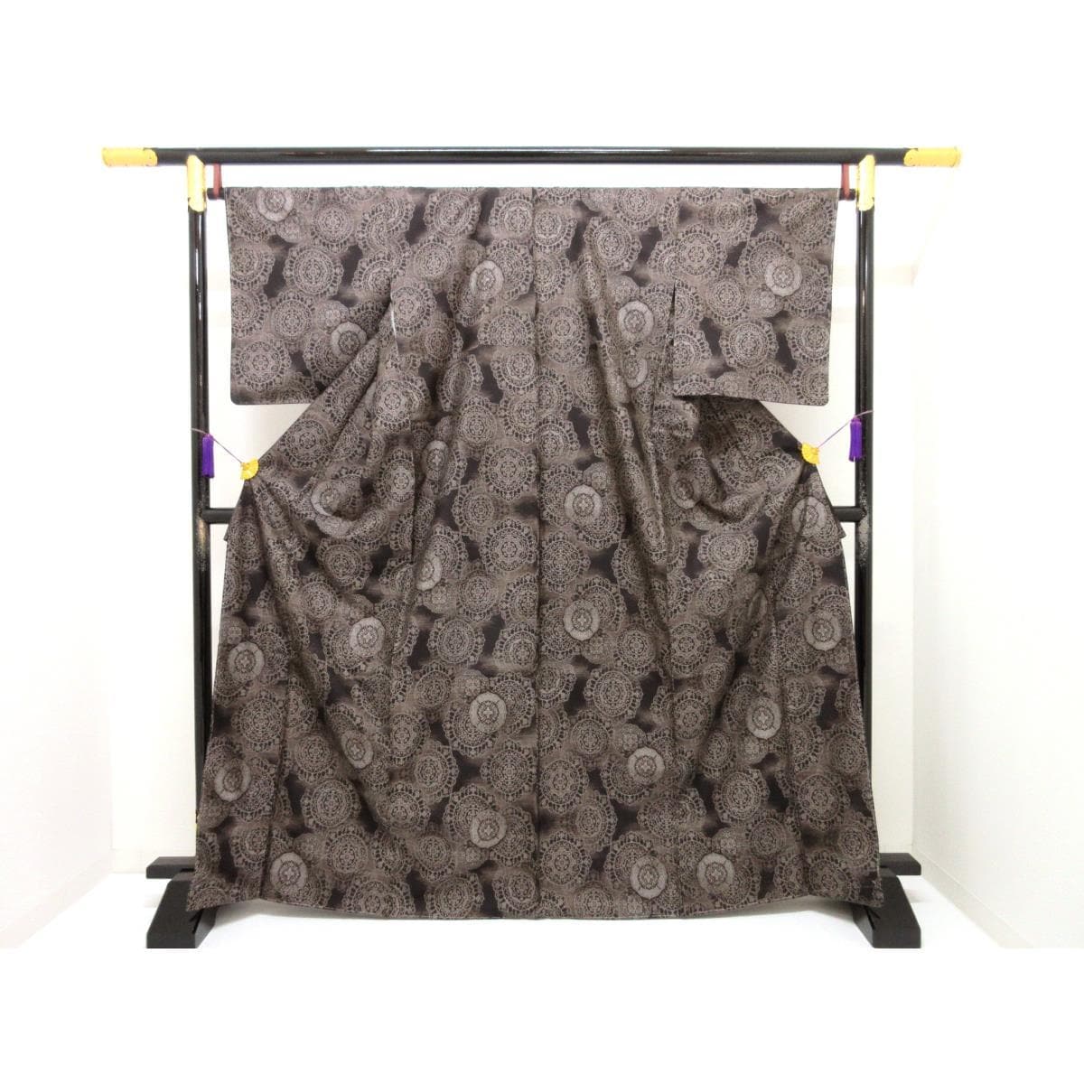 【未使用品】紬　本場大島紬　証紙付　九マルキ　身幅２Ｌ寸