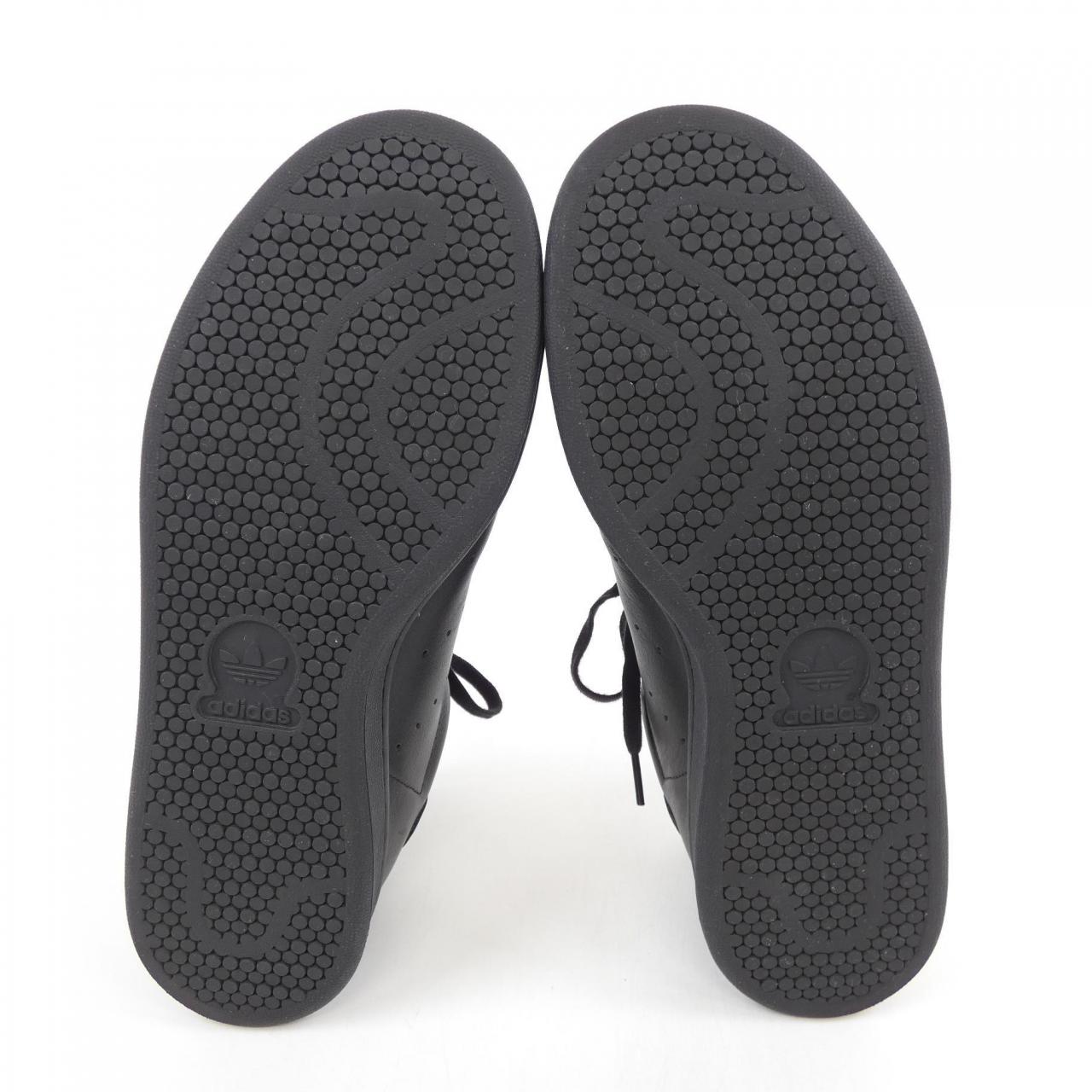 アディダス ADIDAS HQ6787 スニーカー