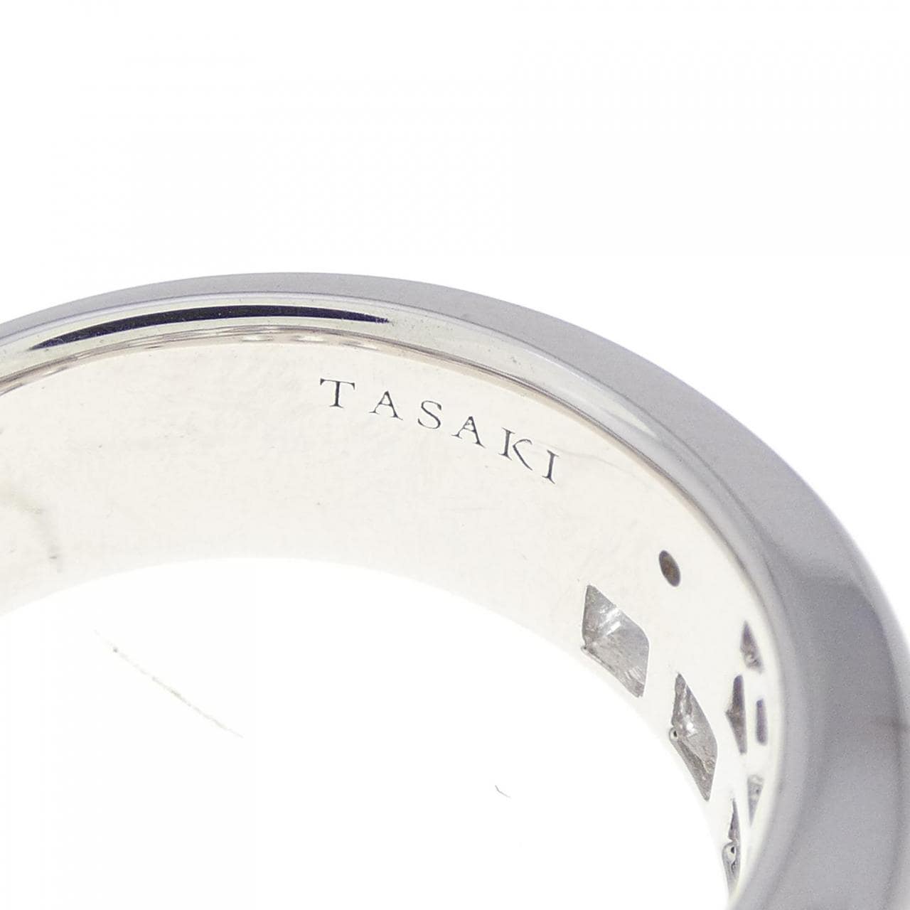 Tasaki mother-of-pearl ring