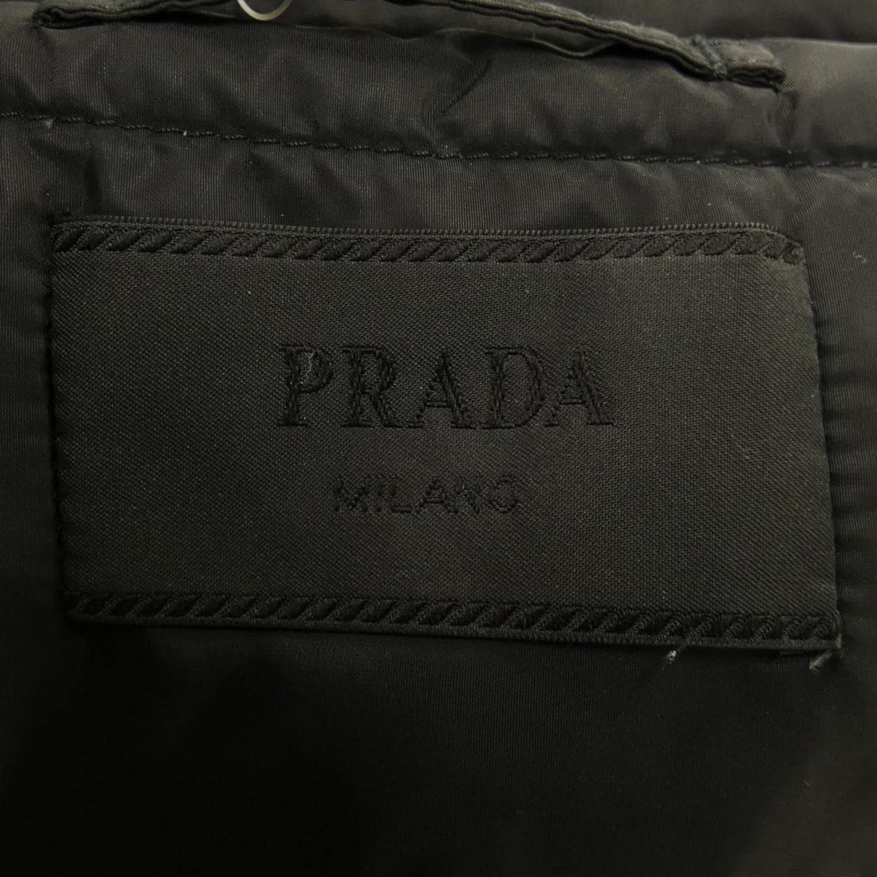 プラダ PRADA ダウンコート