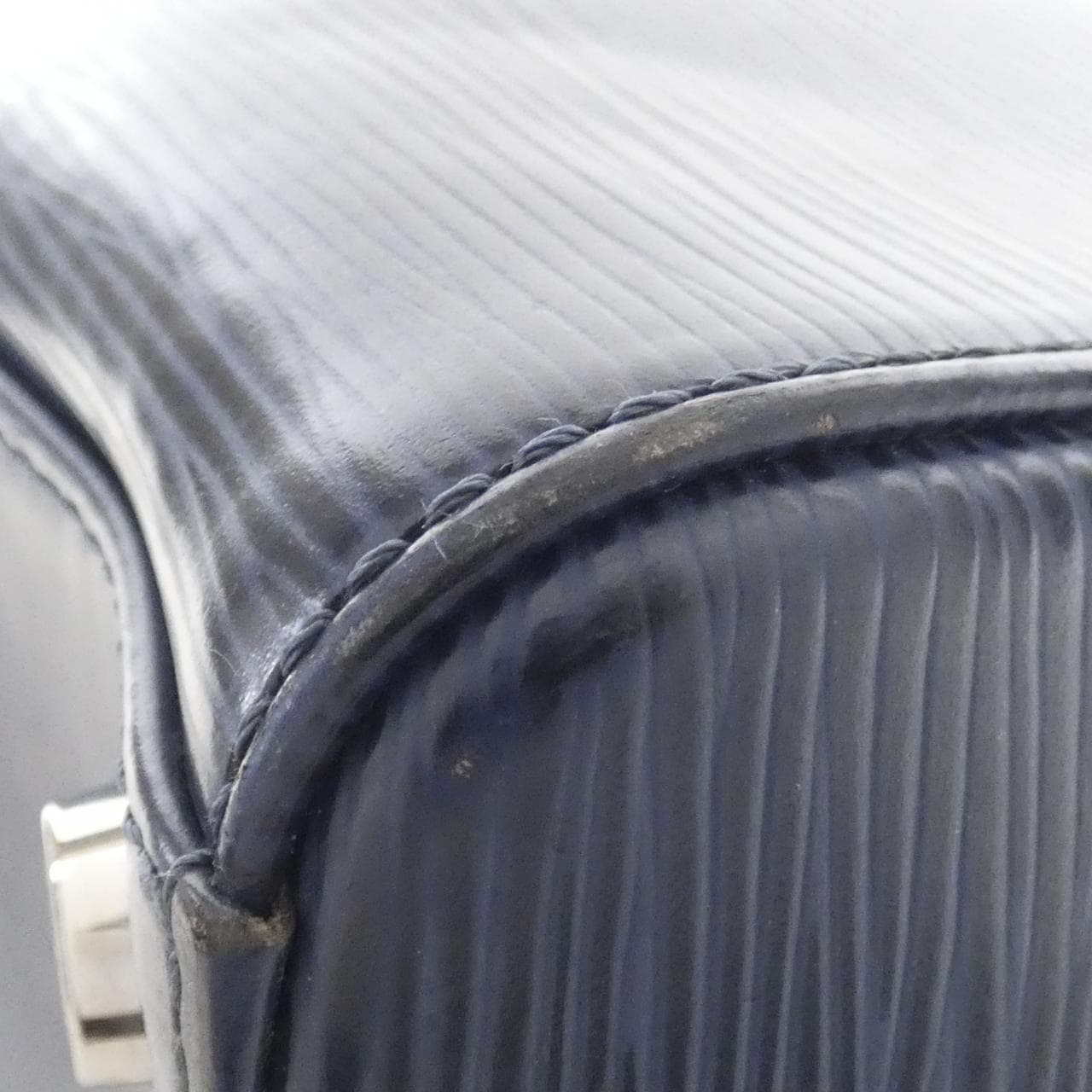 ルイヴィトン エピ ブレア MM M40821 バッグ