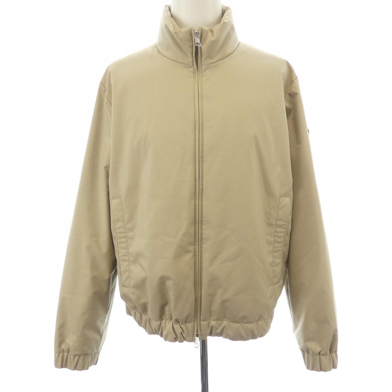 モンクレール MONCLER LUSERNA ダウンジャケット