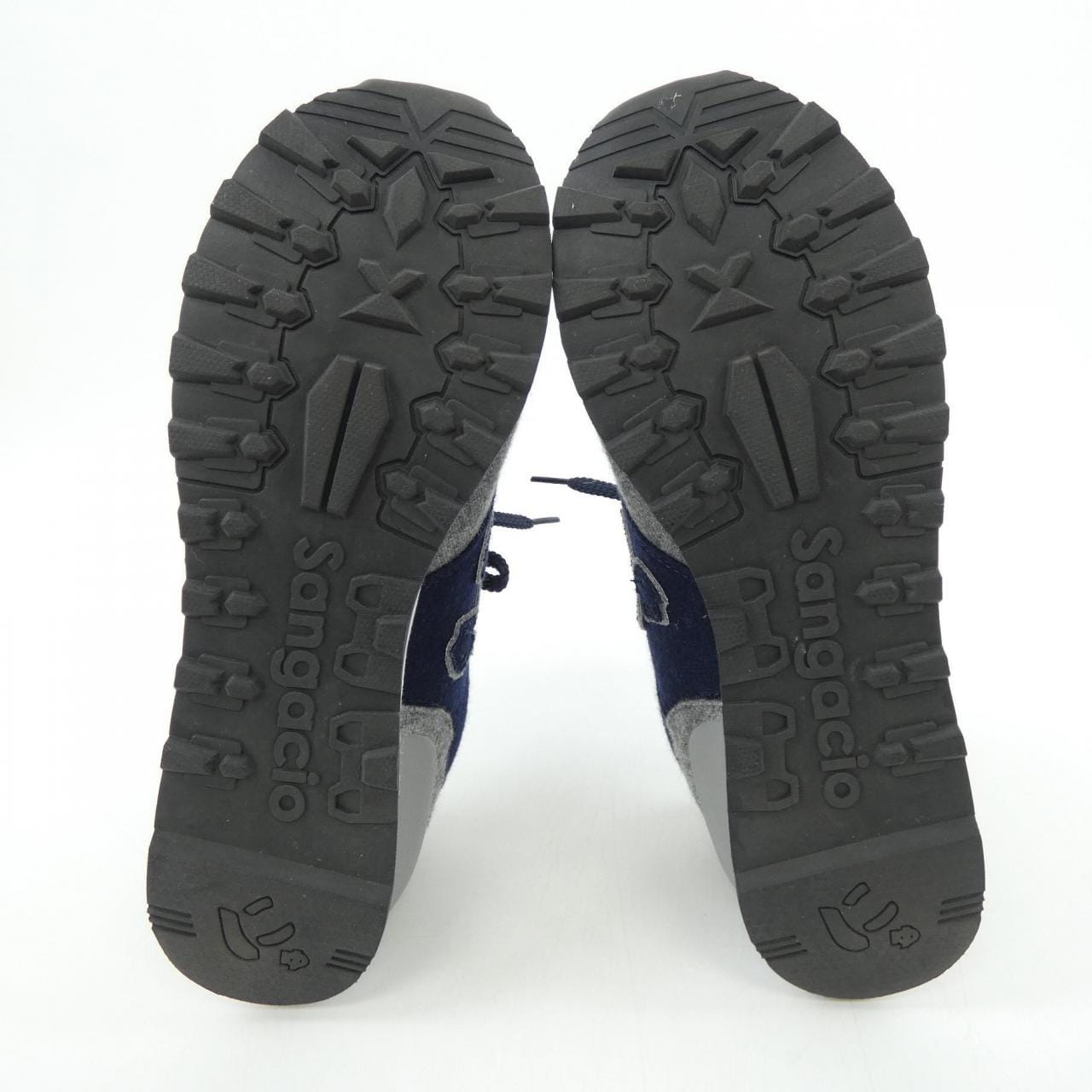 sangacio スニーカー