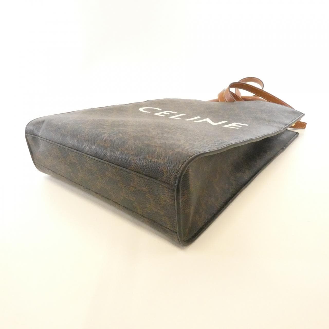 セリーヌ スモール バーティカル カバ 191542BZK バッグ