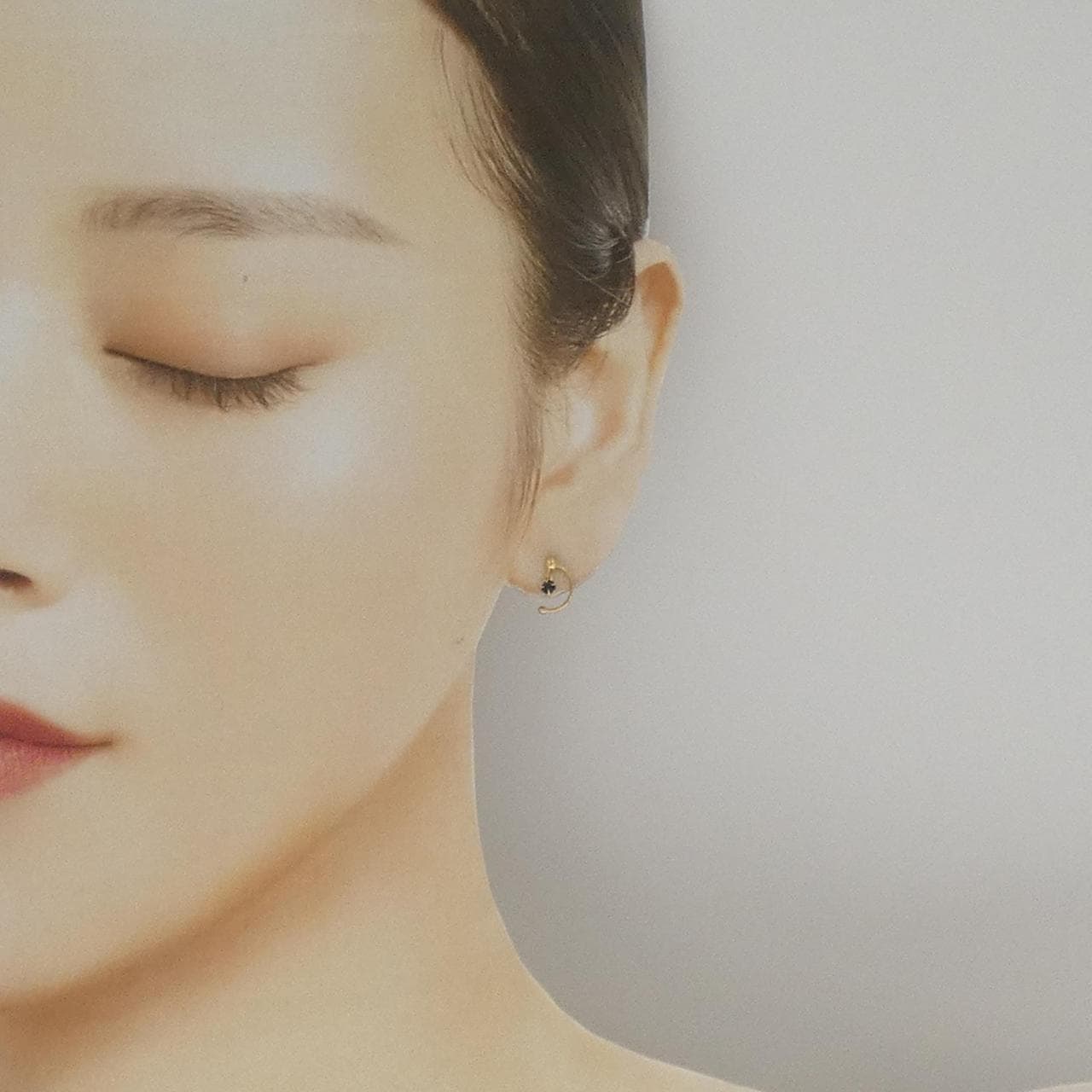 K18YG サファイヤ ピアス