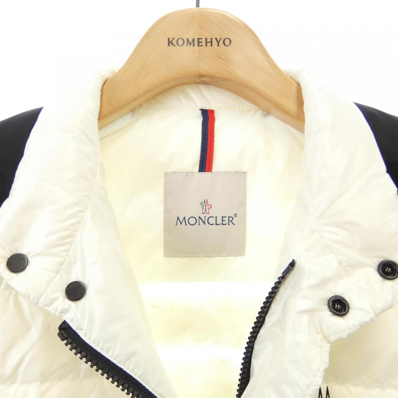 MONCLER蒙克勒羽绒服