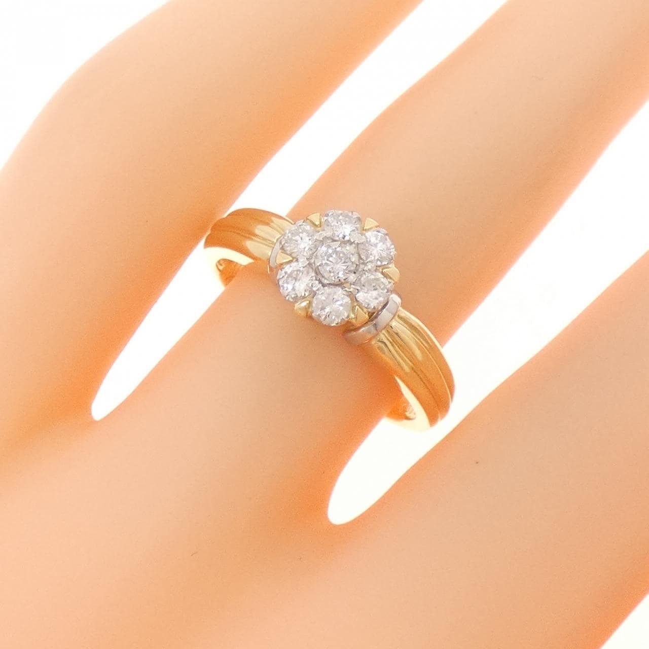 K18YG/PT900 フラワー ダイヤモンド リング 0.30CT