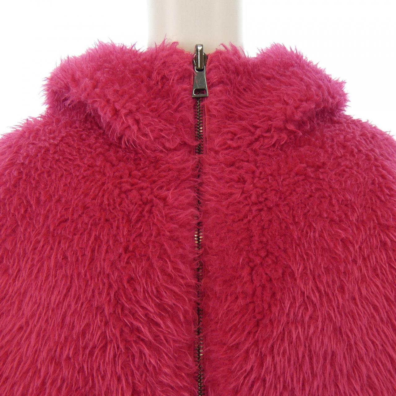 モンクレール MONCLER ダウンジャケット