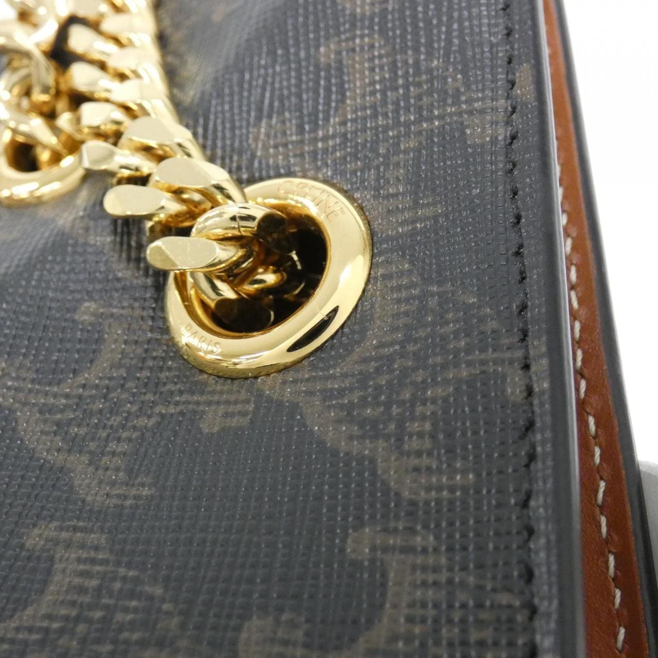 セリーヌ ピラミッド チェーン ショルダーバッグ