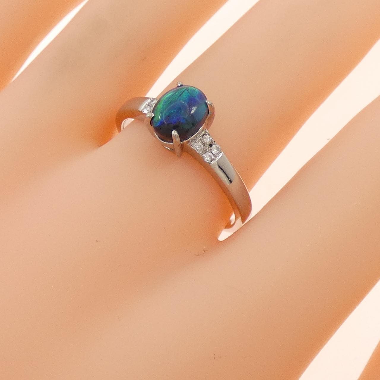 K18WG ブラックオパール リング 0.96CT