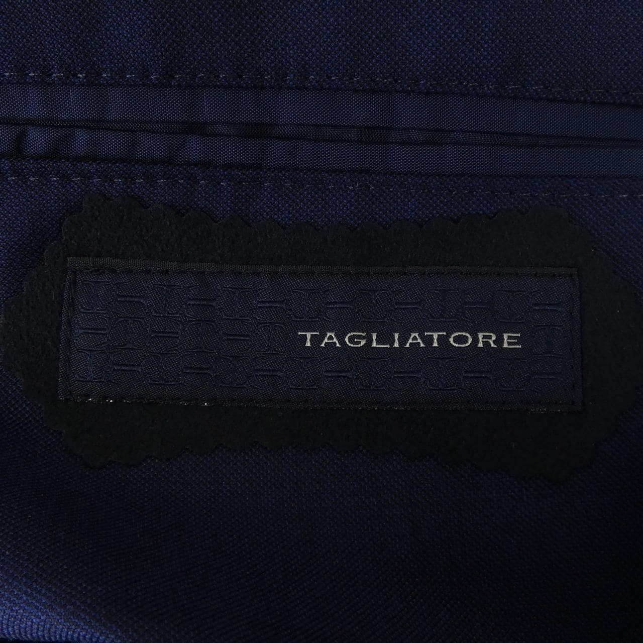 タリアトーレ TAGLIATORE スーツ