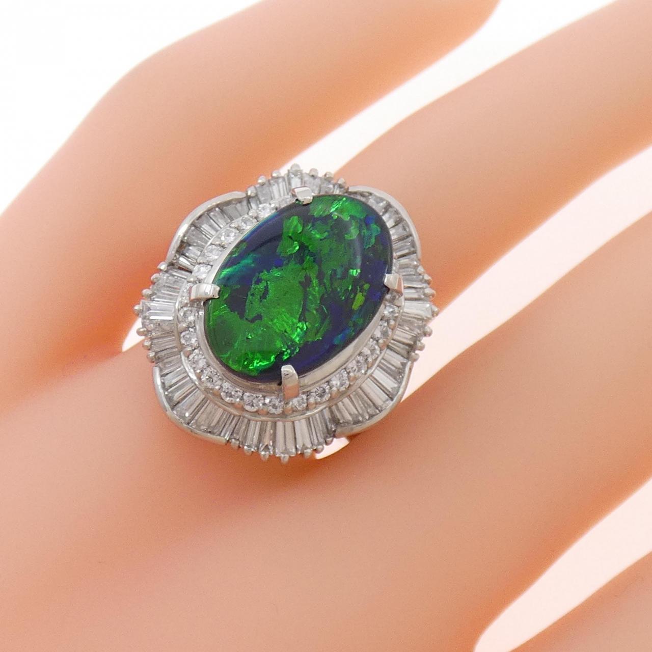 PT900 黑欧泊戒指，4.10克拉