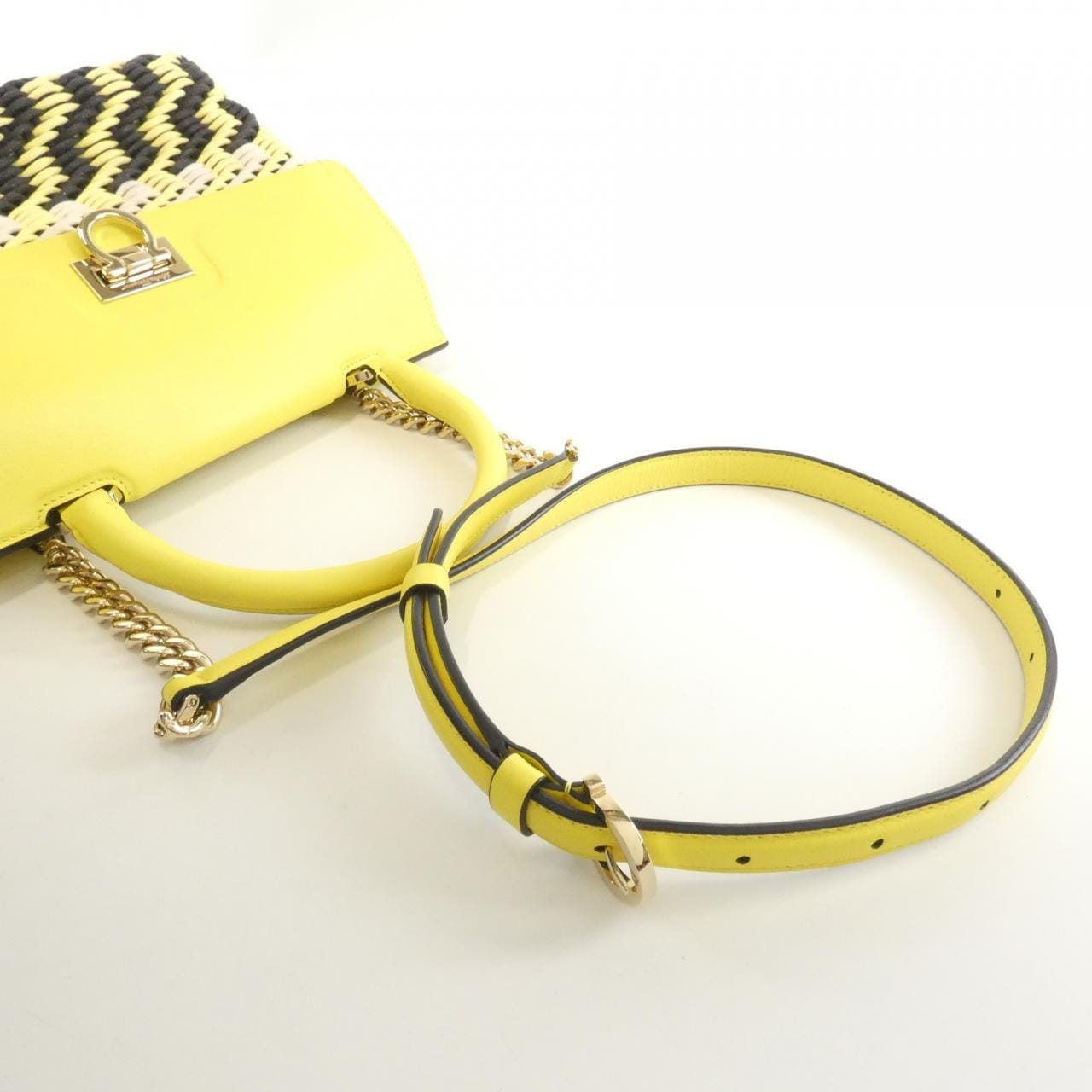 サルヴァトーレフェラガモ 21 1434 バッグ