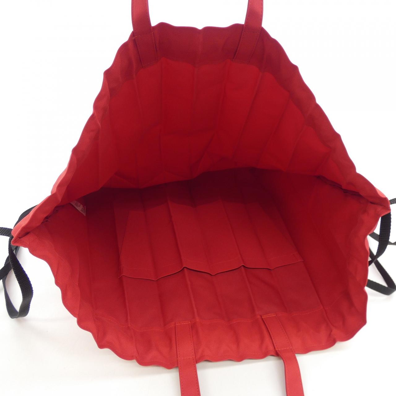 ミーイッセイミヤケ me ISSEY MIYAKE M111AG822 BAG