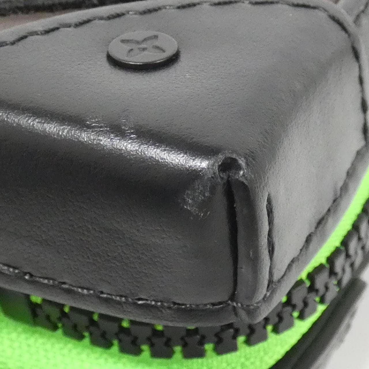 ルイヴィトン モノグラム(LVフレンズ) ソフトトランク フォーンボックス M80144 ショルダーバッグ