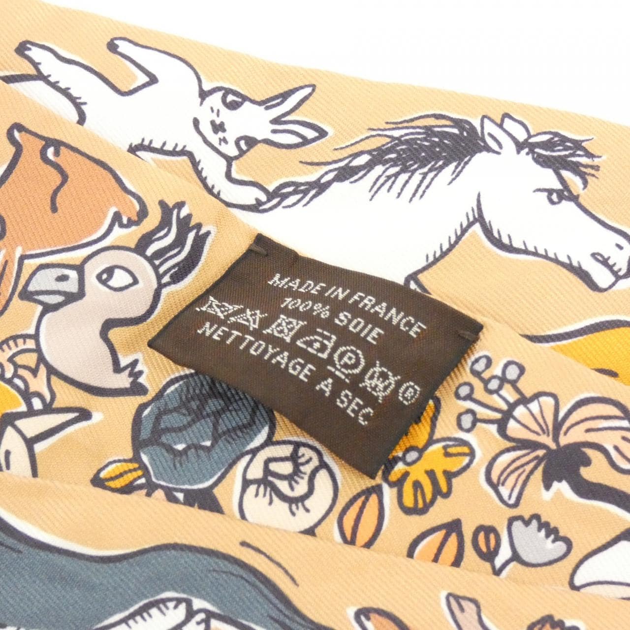 エルメス MILLE ET UN LAPINS ツイリー 064007S スカーフ