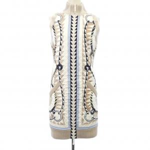 エルメス HERMES FIGURE ARTISTIQUE 3H2841DJ ダウンベスト