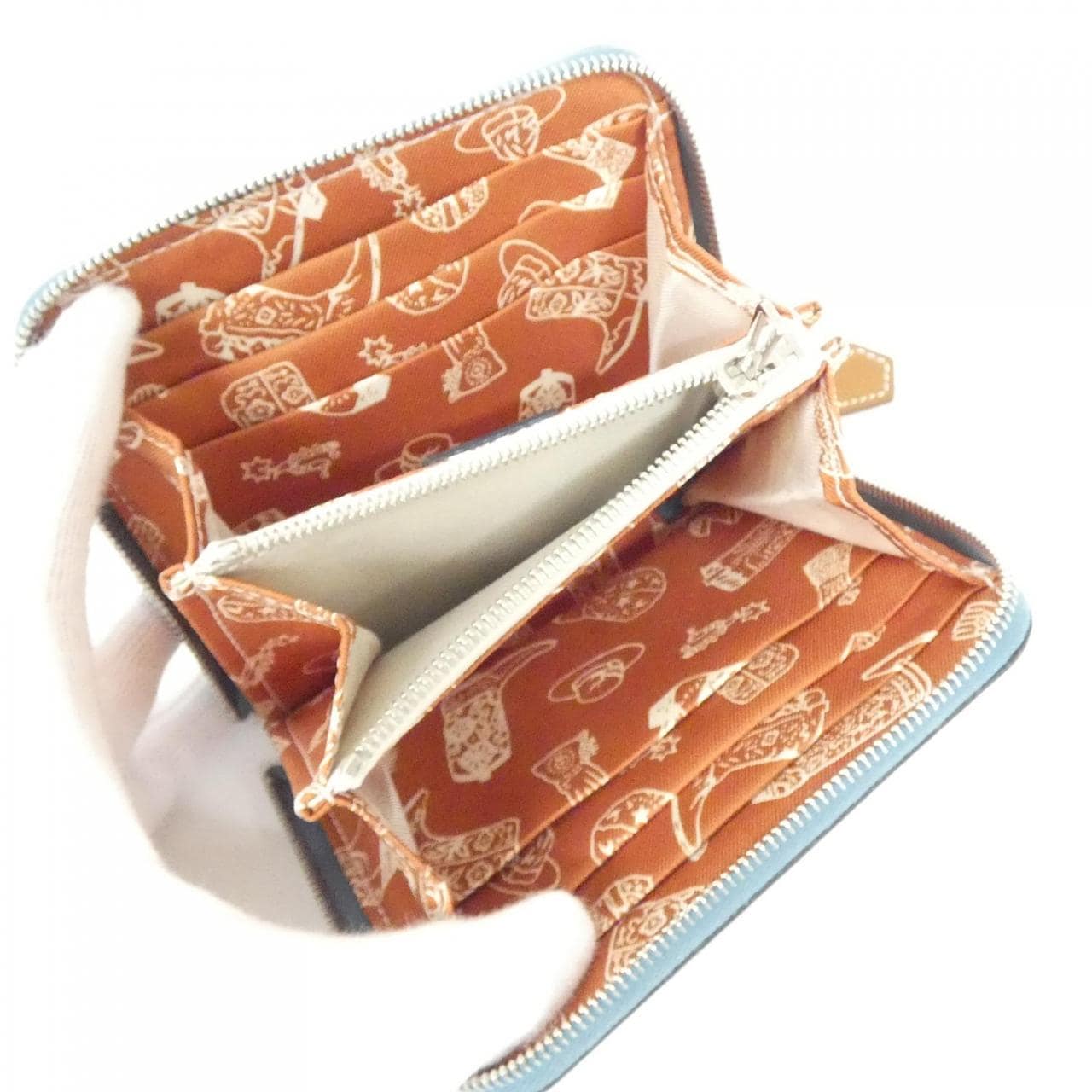 エルメス AUNAGE RODEO DES COWGIRLS シルク イン コンパクト 085207CK 財布