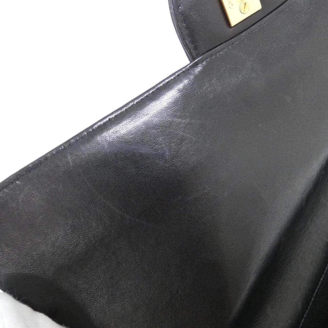 【ヴィンテージ】シャネル 06303 ショルダーバッグ