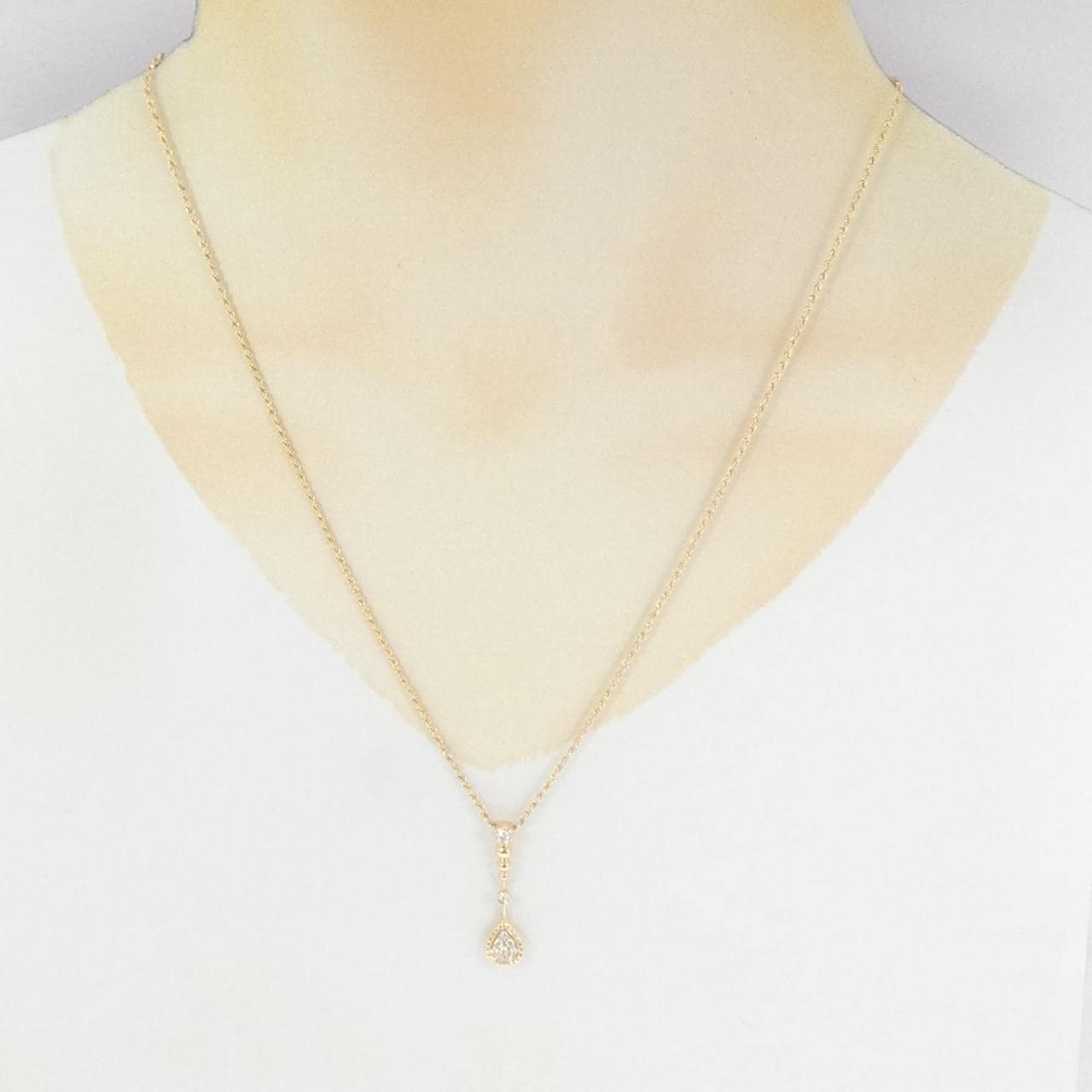 ブシュロン セルパンボエム ネックレス