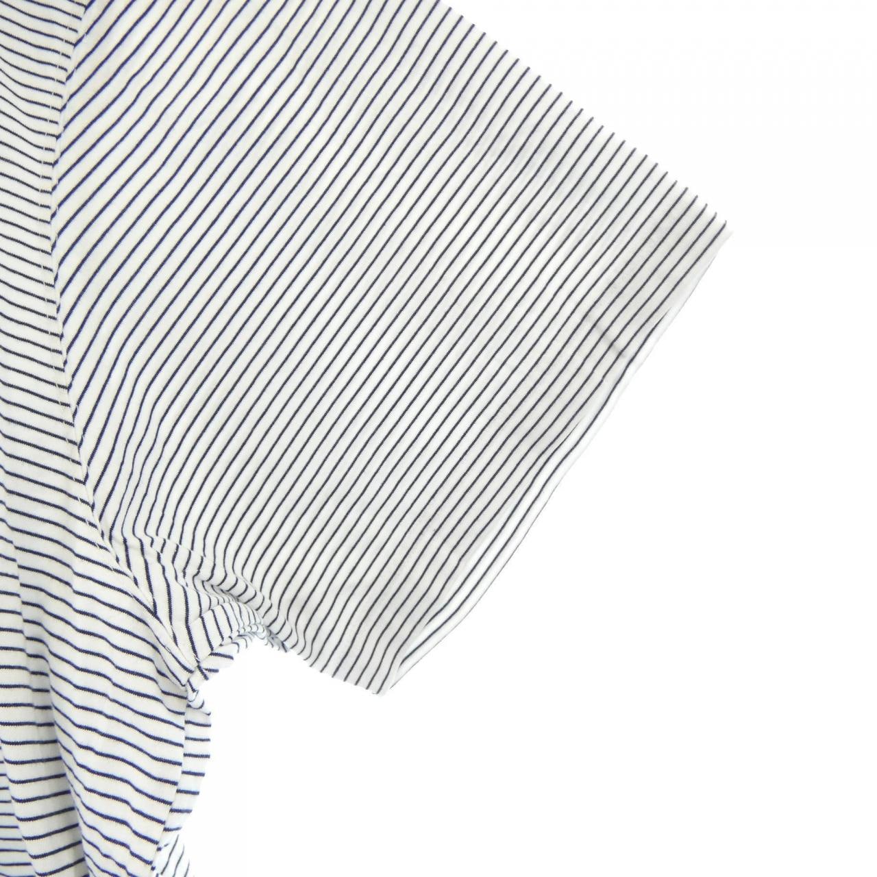 イズネス IS NESS Tシャツ