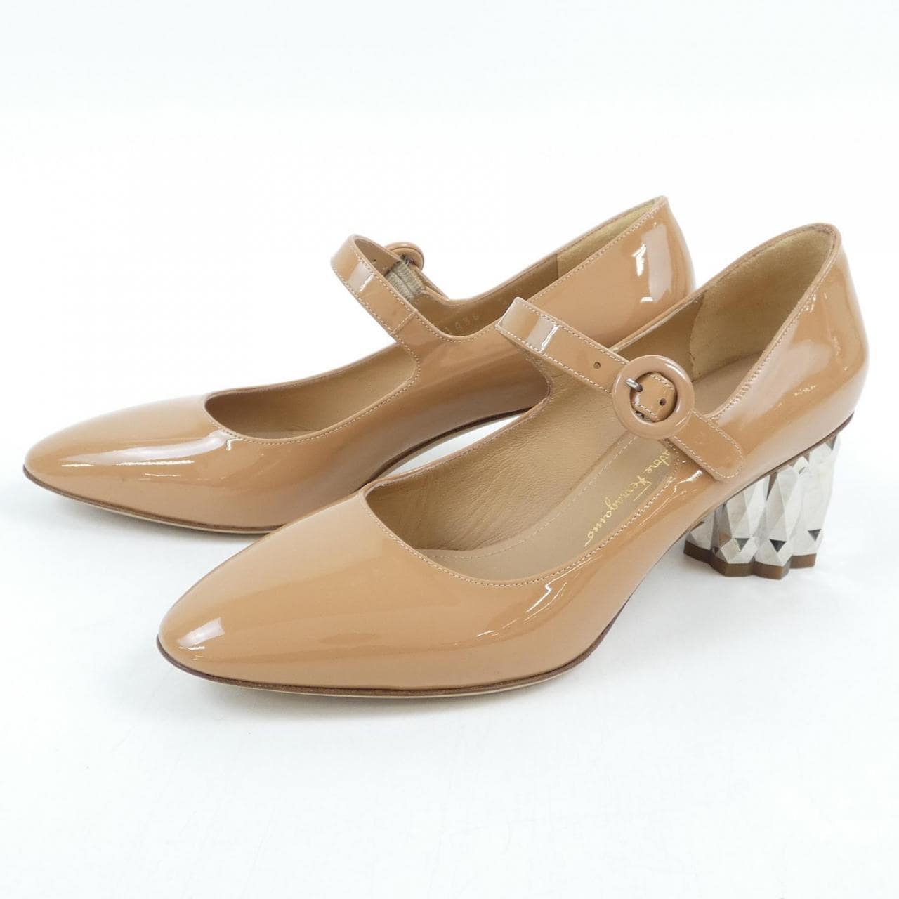 サルヴァトーレフェラガモ SALVATORE FERRAGAMO パンプス