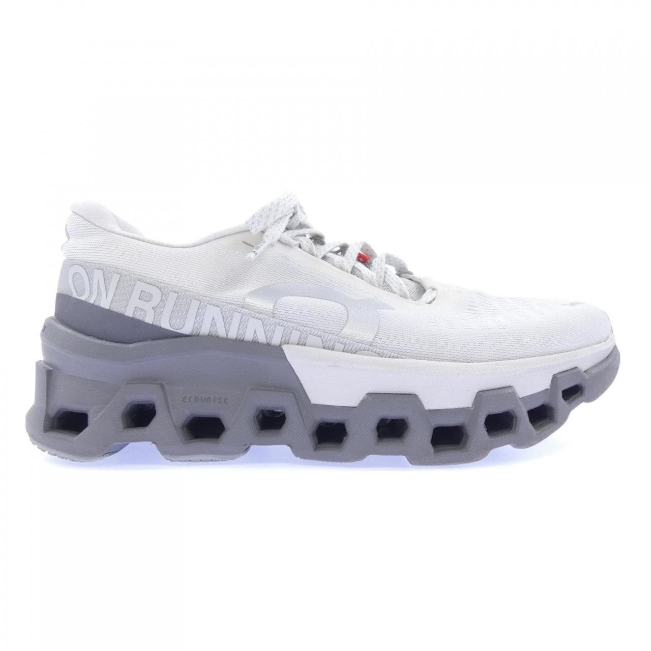 オン On スニーカー