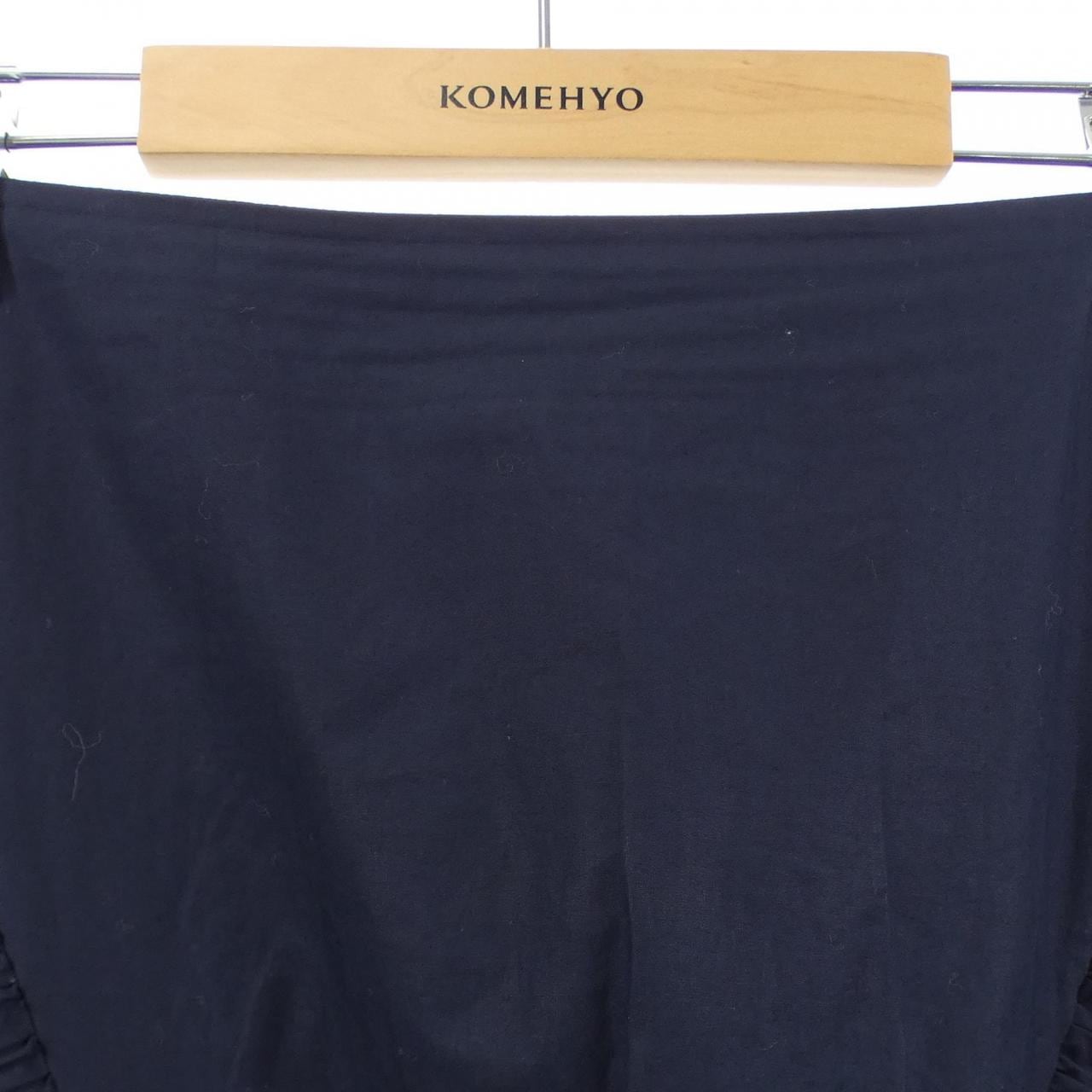 フェンディ FENDI FQ6731 A0MY スカート