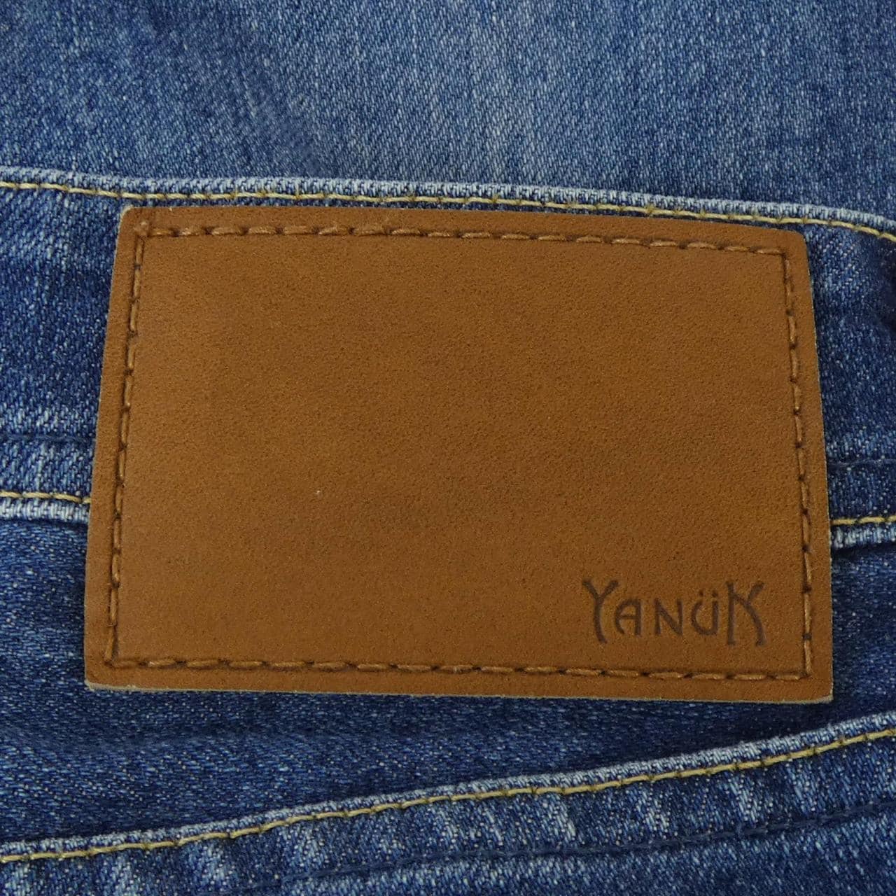 ヤヌーク YANUK ジーンズ