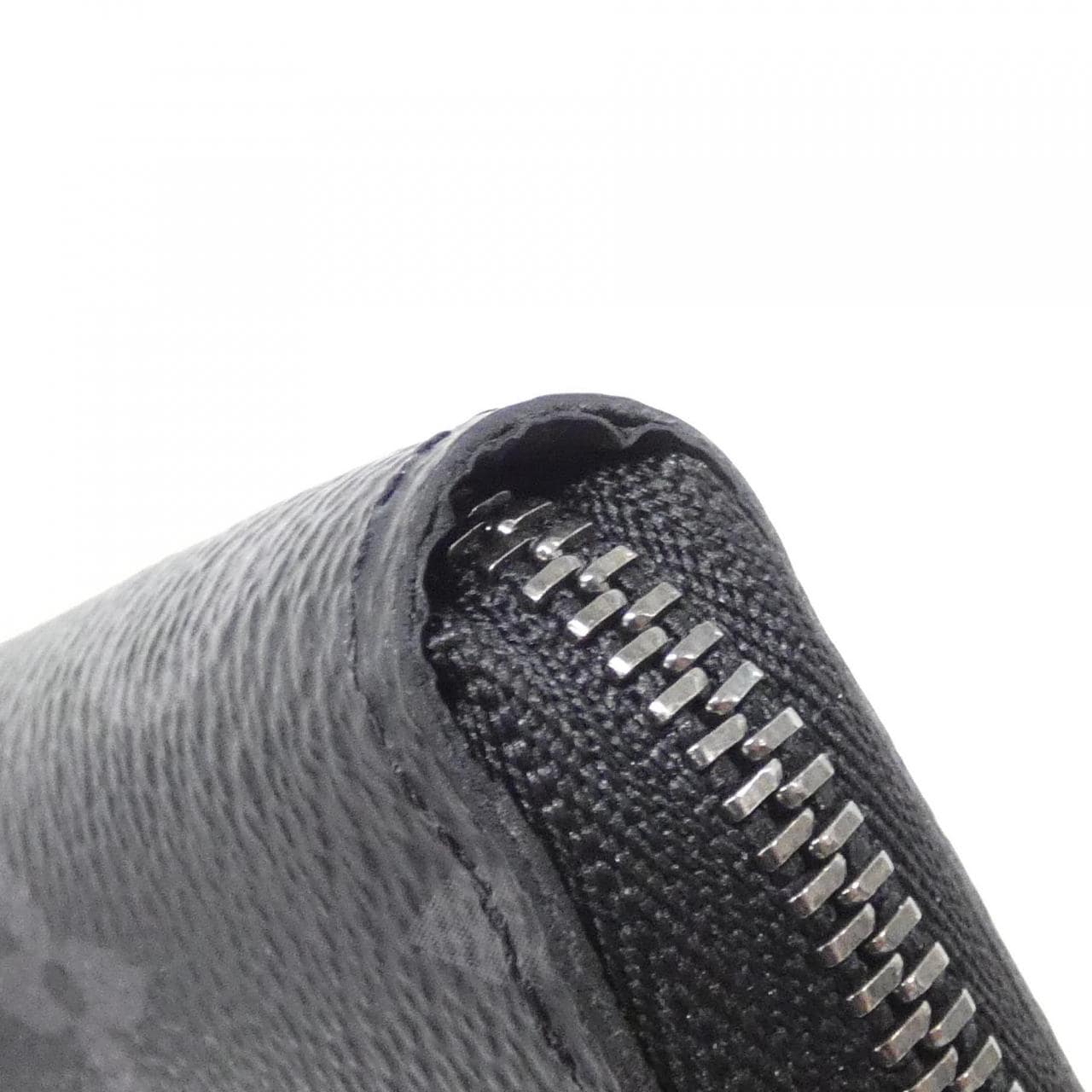 ルイヴィトン モノグラム エクリプス ジッピー コインパース ヴェルティカル M81662 コインケース