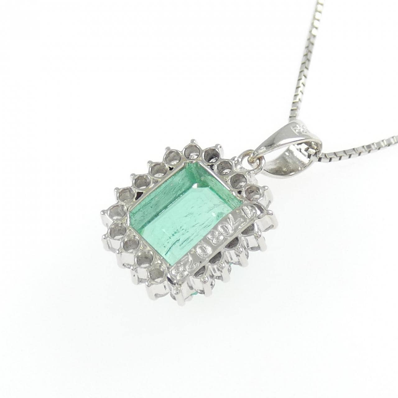 PT900/PT850 エメラルド ネックレス 1.708CT