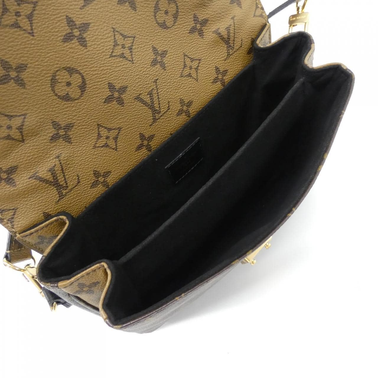LOUIS VUITTON Monogram Reverse Pochette Metis MM M44876 Bag