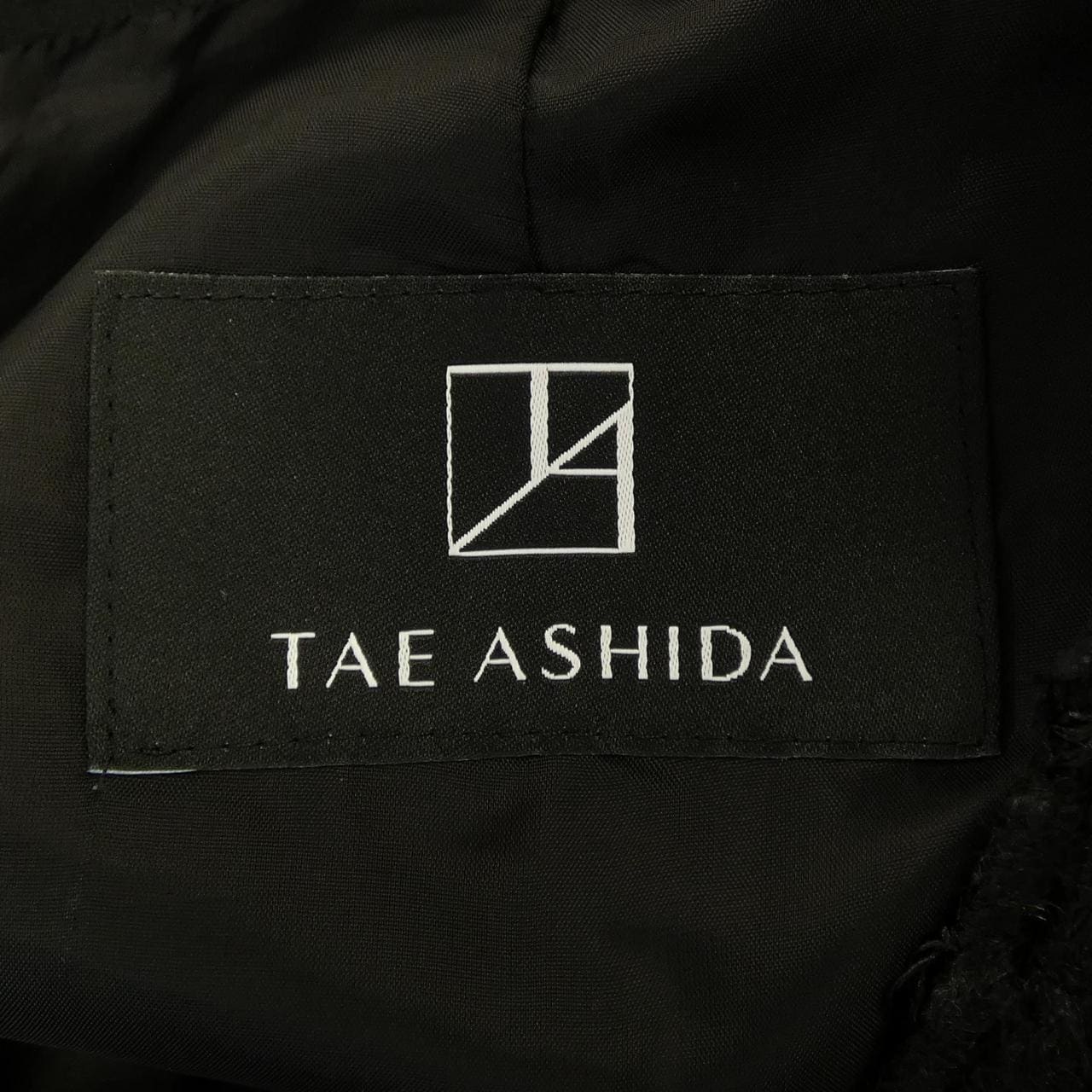タエアシダ TAE ASHIDA スカート