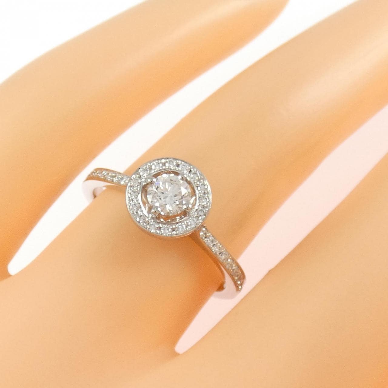 フォーエバー　マーク ダイヤモンド リング 0.23CT