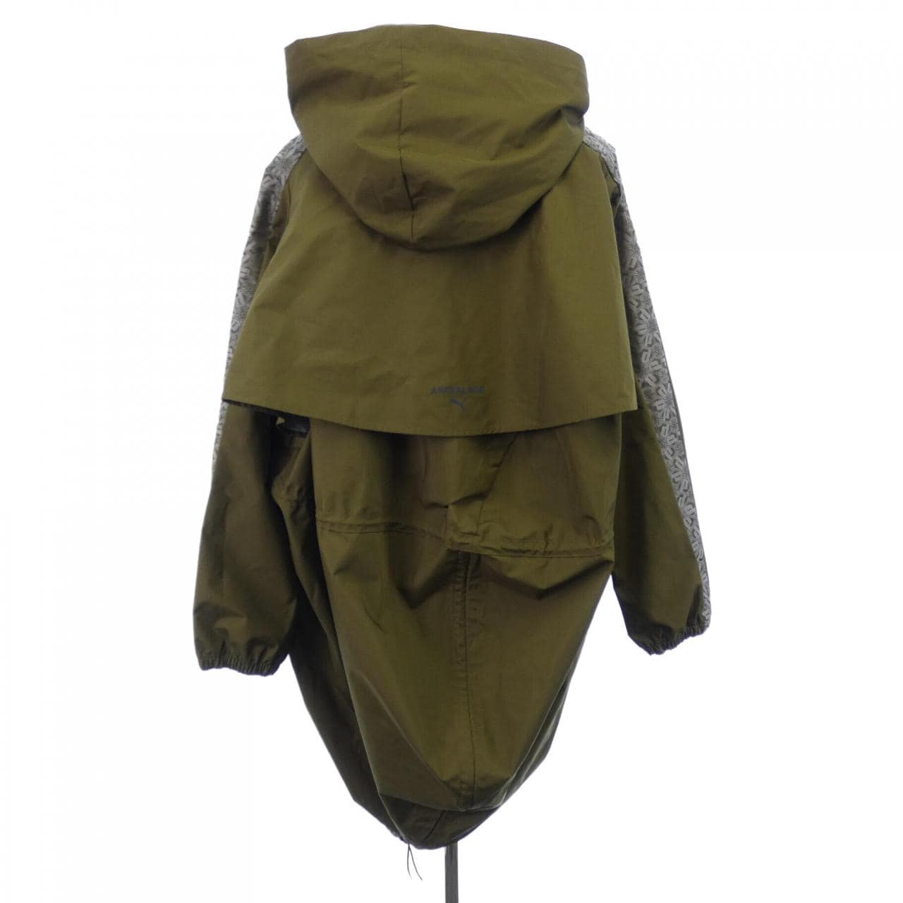 プーマ PUMA ANREALAGE 537013-62 ジャケット