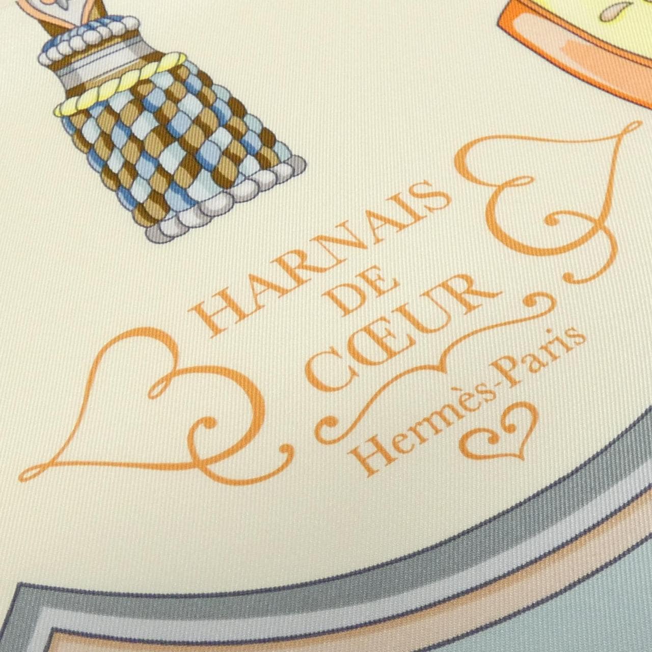 HERMES HARNAIS DE COEUR Carre 004090S 围巾