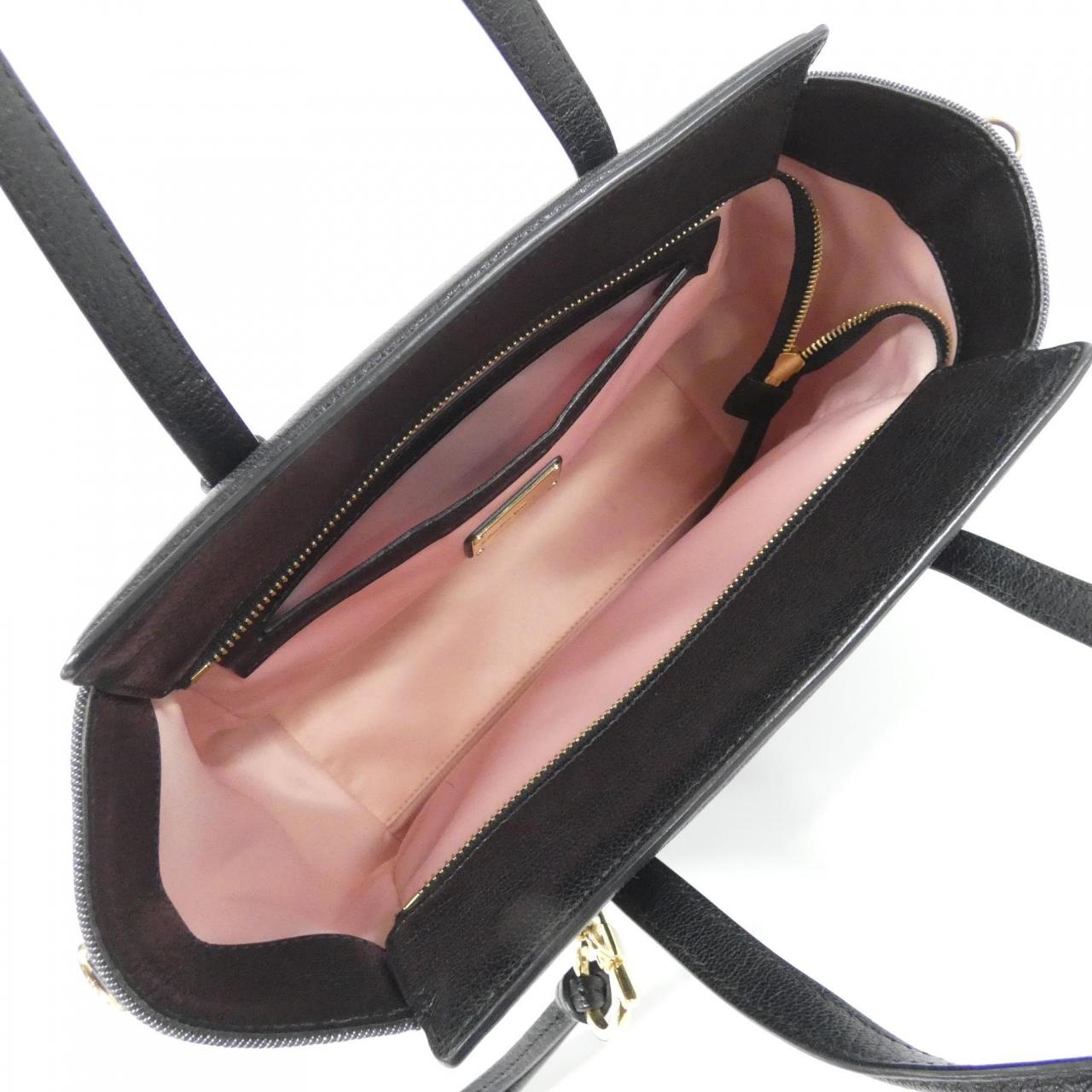 サルヴァトーレフェラガモ 21 F830 バッグ