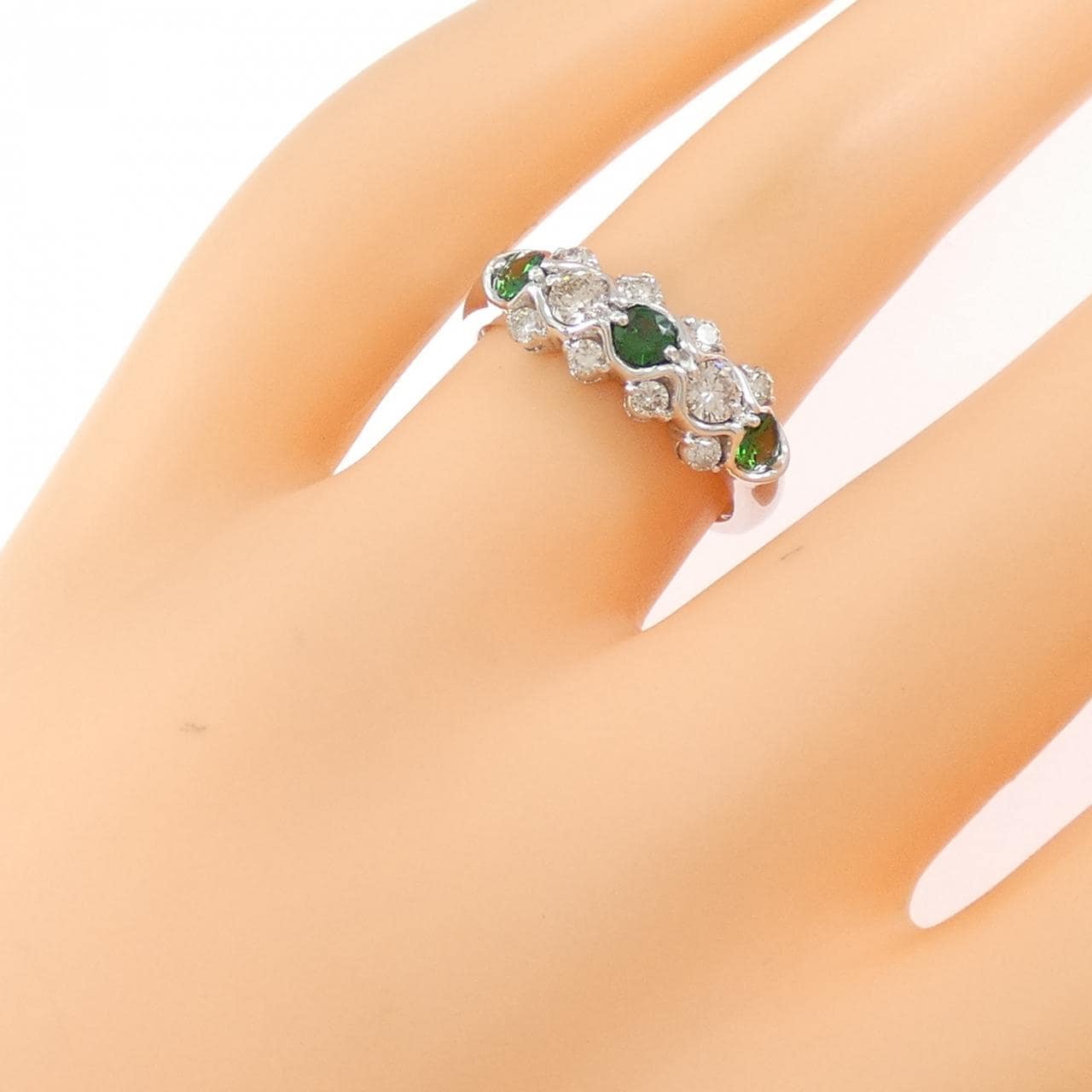 K18WG グリーンガーネット リング 0.40CT