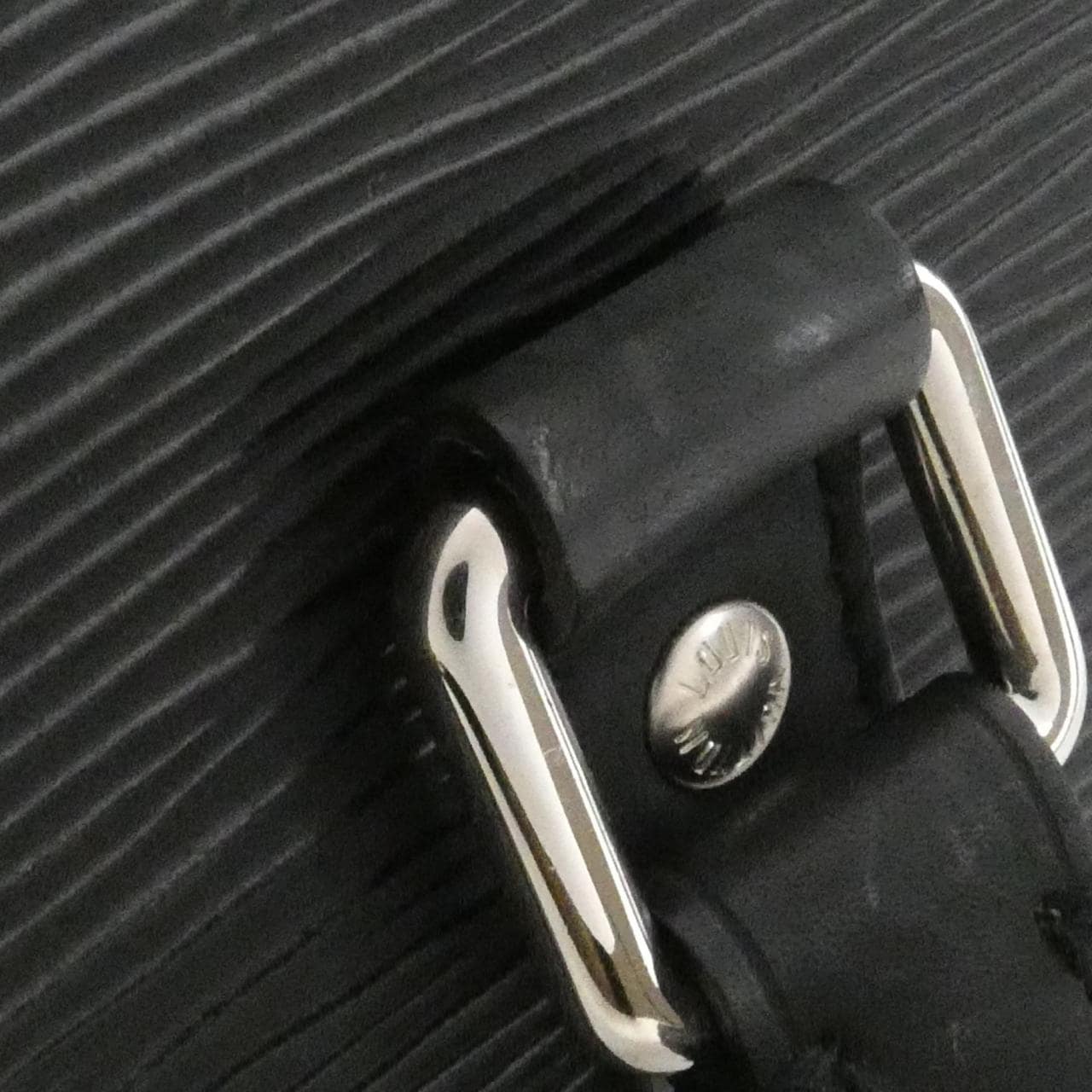 ルイヴィトン エピ セギュール PM M58872 バッグ