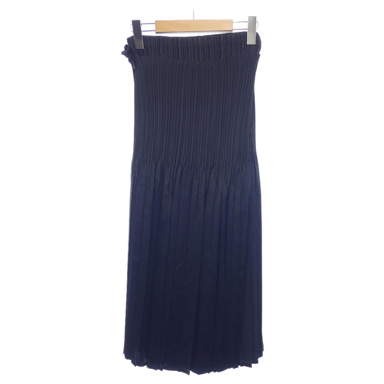 イッセイミヤケ ISSEY MIYAKE IM42FG230 スカート