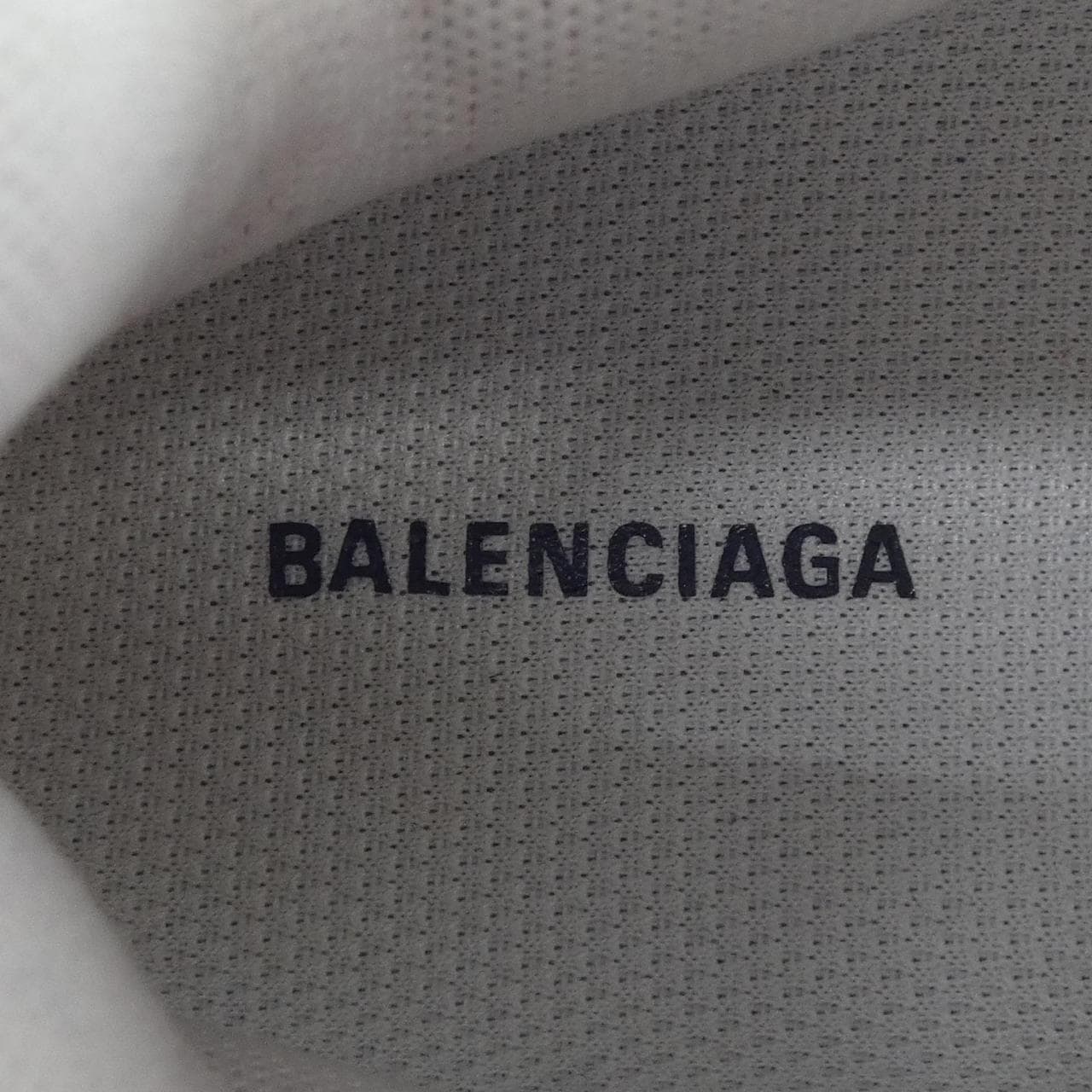 バレンシアガ BALENCIAGA TRIPLE S 524036 スニーカー