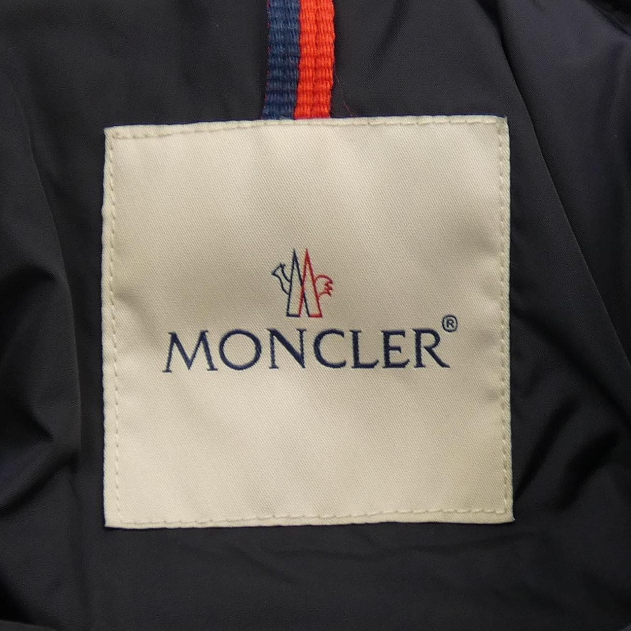 モンクレール MONCLER ダウンジャケット