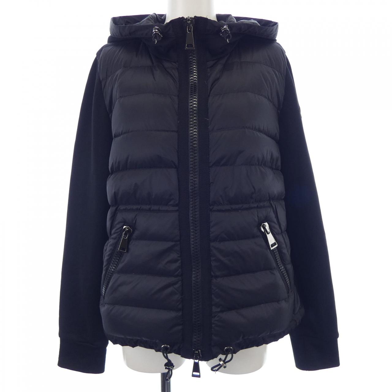 モンクレール MONCLER ダウンジャケット